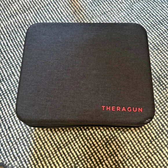 4th generation theragun - Picture 1 of 3